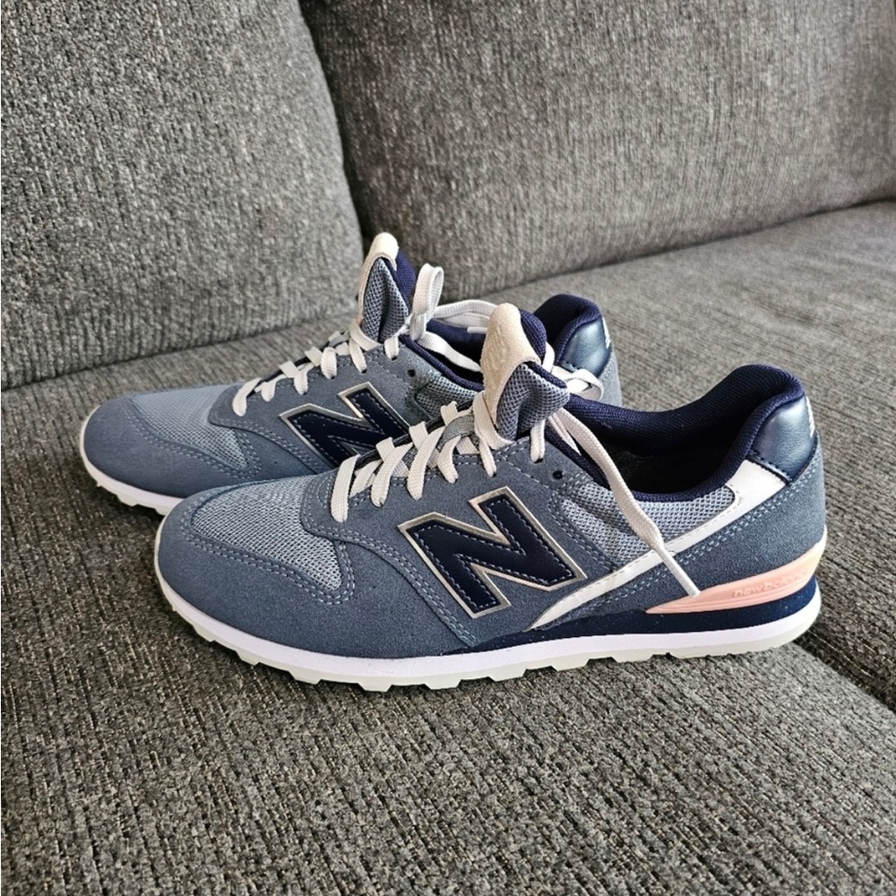 New Balance 996 sneakers